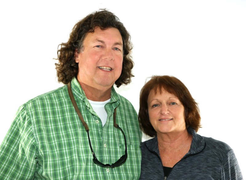 timandbeth Tim and Beth the owners of Dolphin Seafari